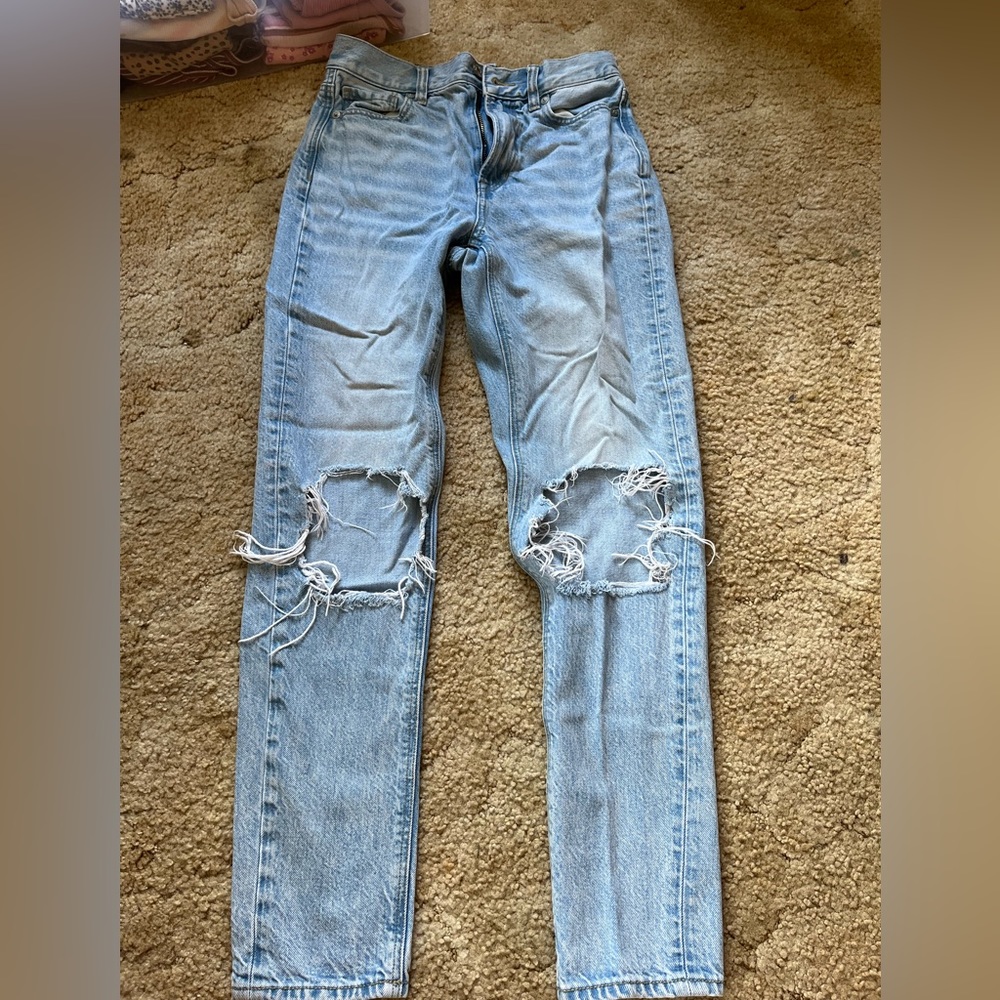 american eagle mom jeans